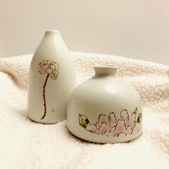 Other - NEW White Floral Lotus Pattern Bud Vases set of 2